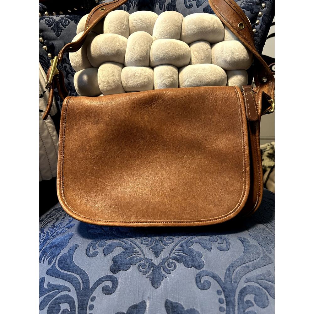 Vintage Coach Patricia Legacy Crossbody Light Brown